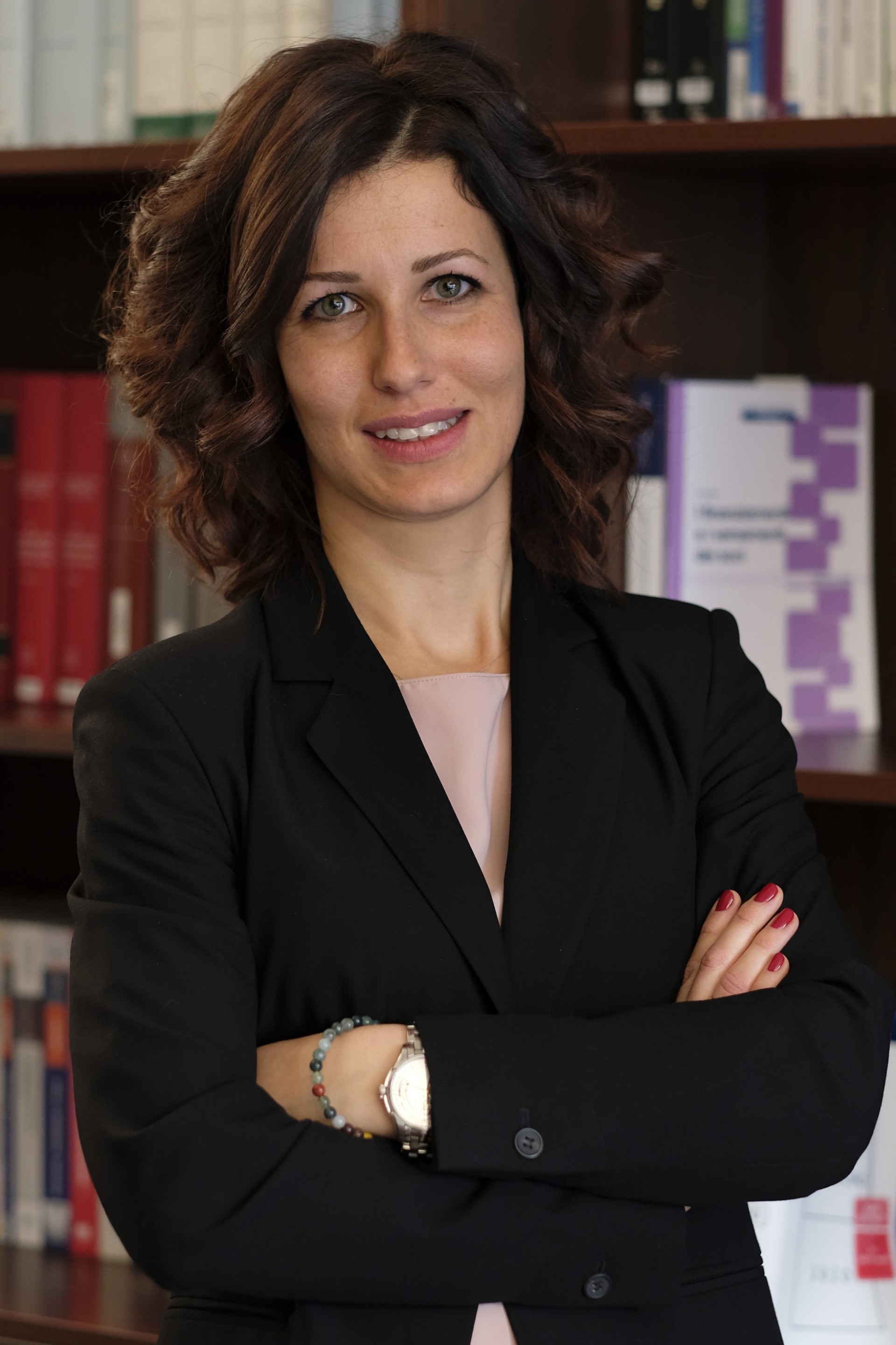 Dr. Lara Zamboni